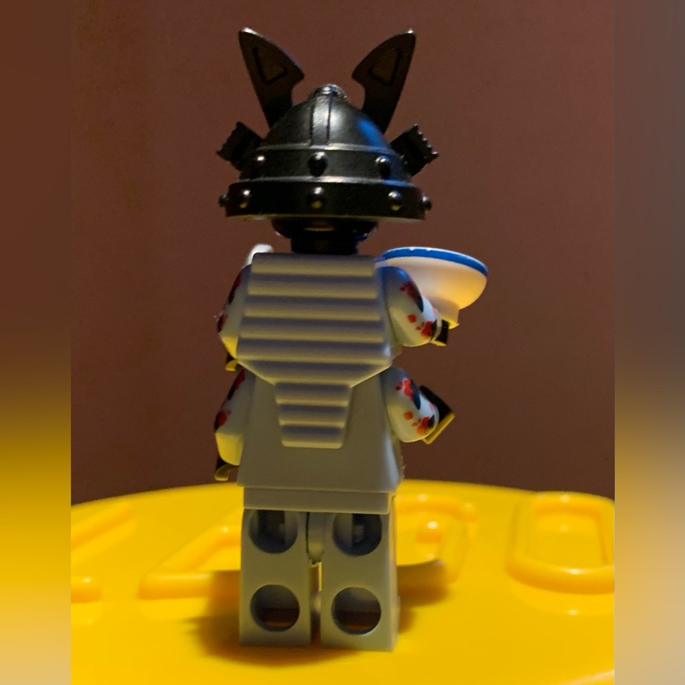 Lego Volcano Garmadon Minifigure - Picture 4 of 10